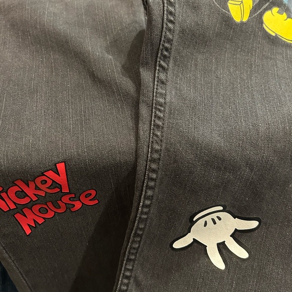 Levi’s X  Disney Jeans - Picture 9 of 11